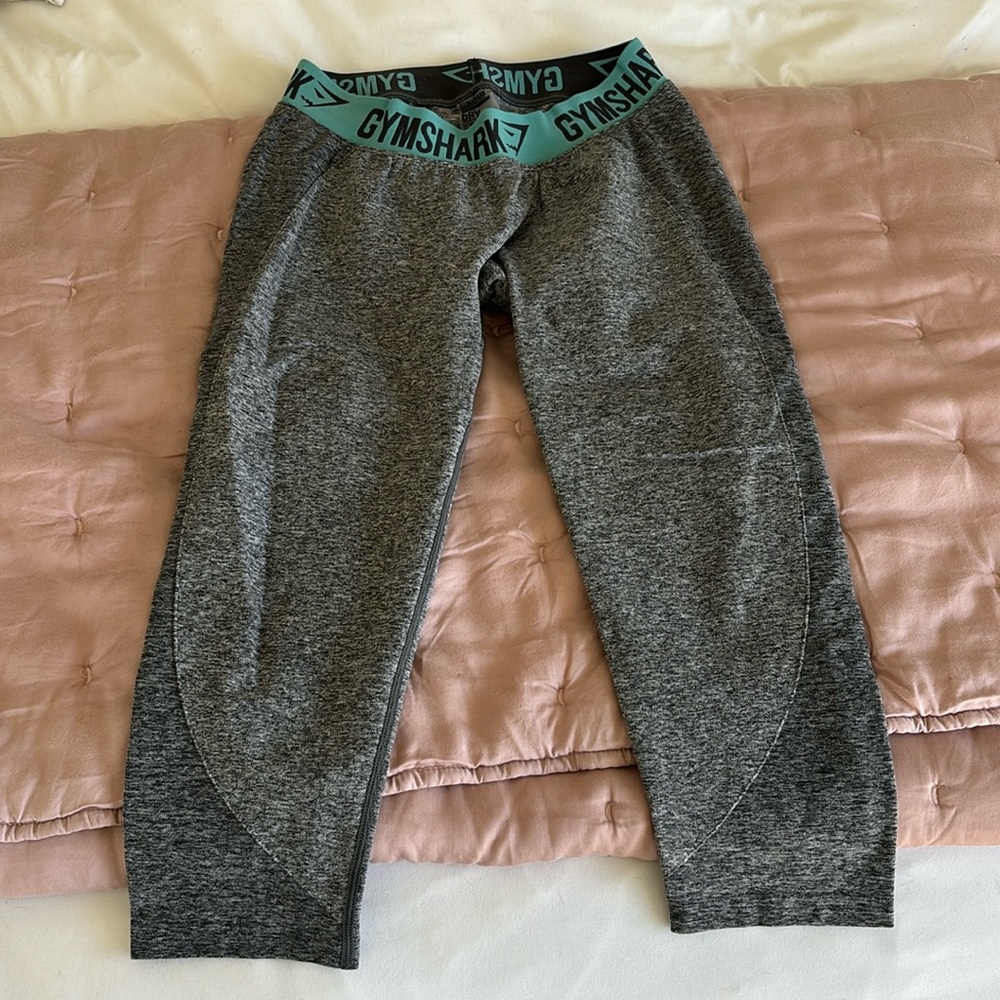 Gym Shark Knee Length Leggings